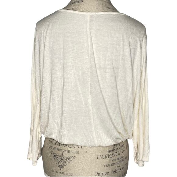 Ella moss White Slit Sleeve Cold Shoulder Peasant Top Blouse Women’s Size XS - Picture 4 of 8